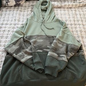 Women's American eagle hoodie size XL